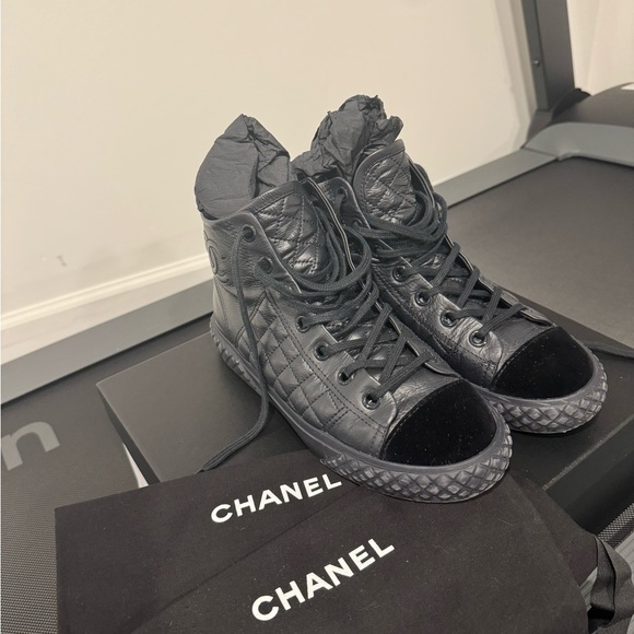 Chanel sneakers - Picture 3 of 7